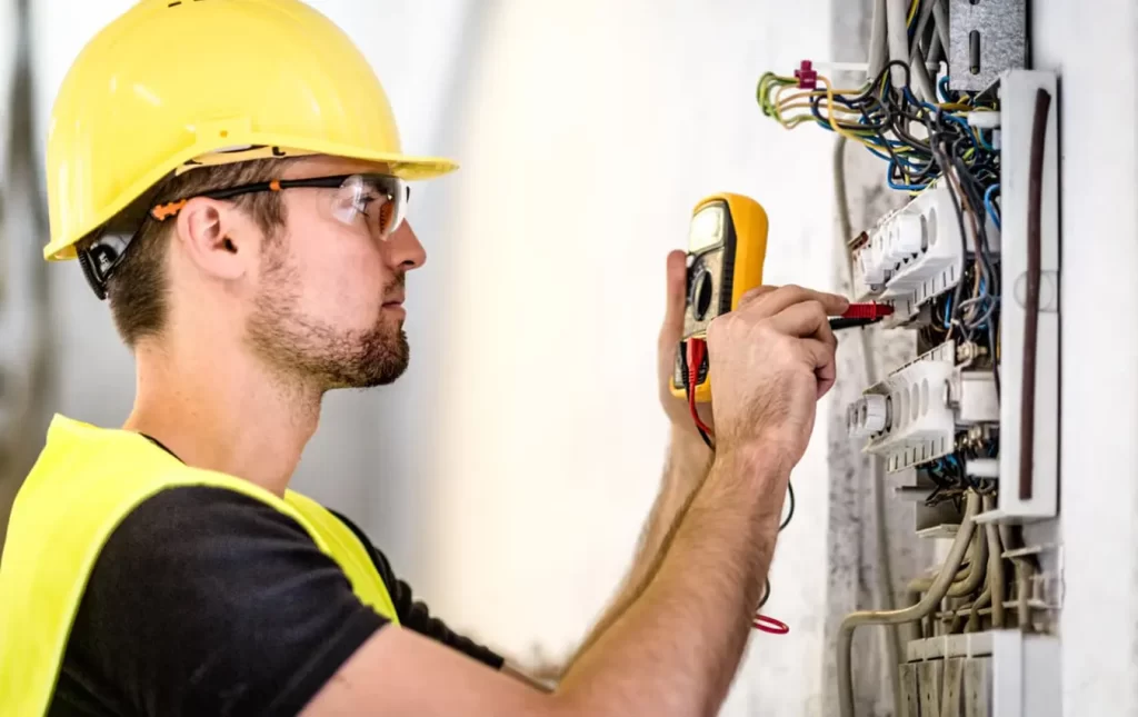 Electrical Safety Tips for Florida Homeowners